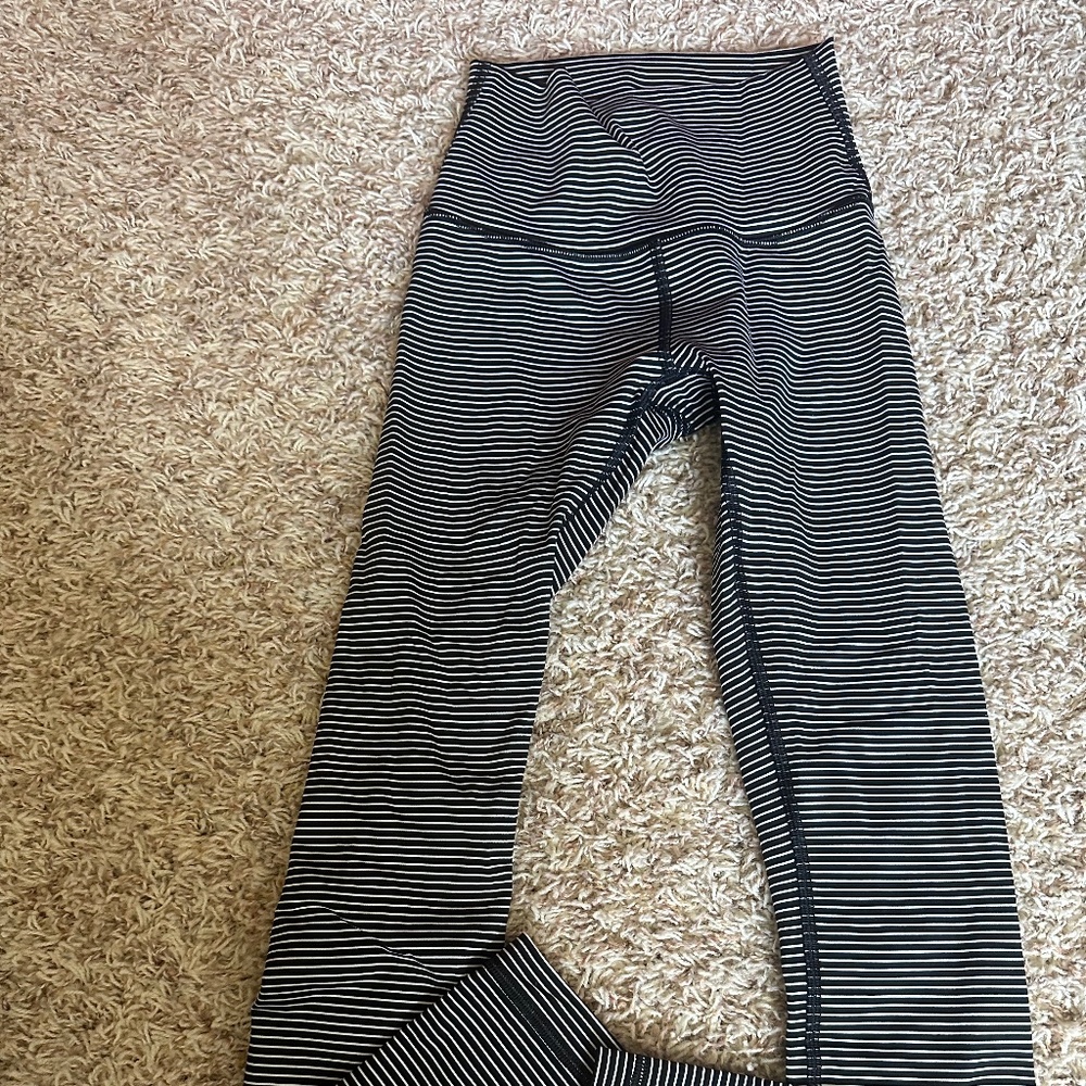 LULULEMON LEGGINGS